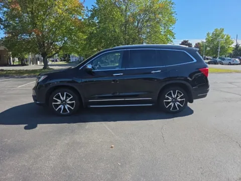 More photos of 2021 Honda Pilot Touring at Lia Honda Albany, NY