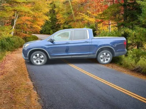 More photos of 2019 Honda Ridgeline RTL at Lia Honda Albany, NY