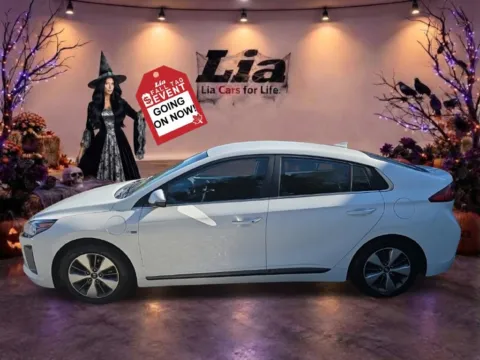 More photos of 2019 Hyundai Ioniq Plug-In Hybrid Limited at Lia Honda Albany, NY