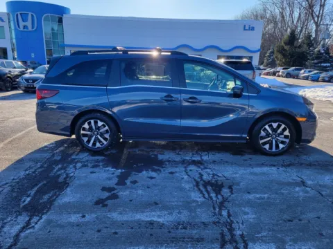 Photos of 2027 Honda Odyssey EX-L for sale in Albany, NY at Lia Honda Albany