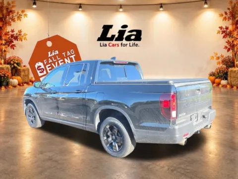 More photos of 2024 Honda Ridgeline Black Edition at Lia Honda Albany, NY