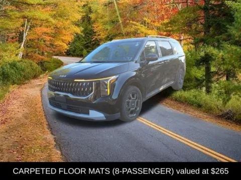 More photos of 2025 Kia Carnival Hybrid EX at Lia Honda Albany, NY