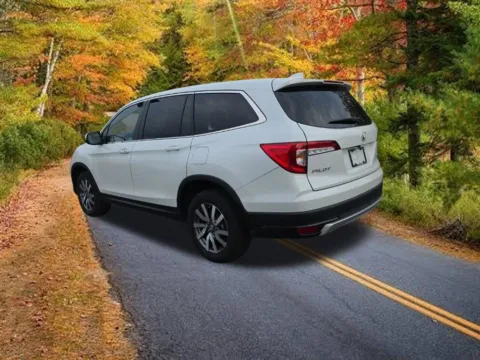 More photos of 2022 Honda Pilot EX-L at Lia Honda Albany, NY