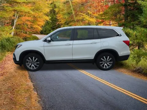 More photos of 2022 Honda Pilot EX-L at Lia Honda Albany, NY