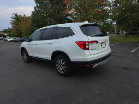 More photos of 2022 Honda Pilot EX-L at Lia Honda Albany, NY