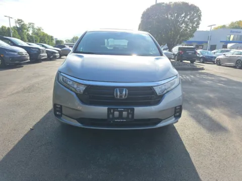 Photos of 2021 Honda Odyssey EX-L for sale in Albany, NY at Lia Honda Albany