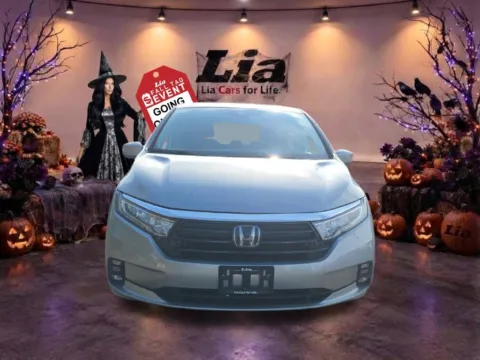 Photos of 2021 Honda Odyssey EX-L for sale in Albany, NY at Lia Honda Albany