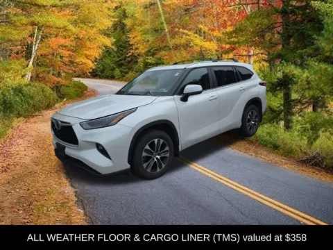 More photos of 2023 Toyota Highlander XLE at Lia Honda Albany, NY