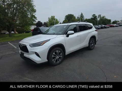 More photos of 2023 Toyota Highlander XLE at Lia Honda Albany, NY