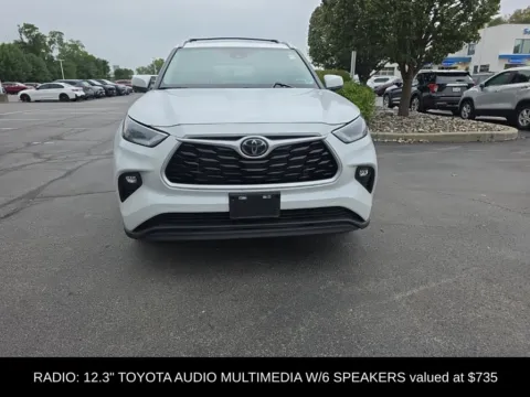 Photos of 2023 Toyota Highlander XLE for sale in Albany, NY at Lia Honda Albany