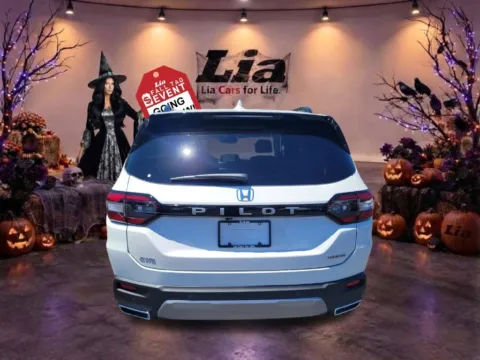 More photos of 2026 Honda Pilot Touring at Lia Honda Albany, NY