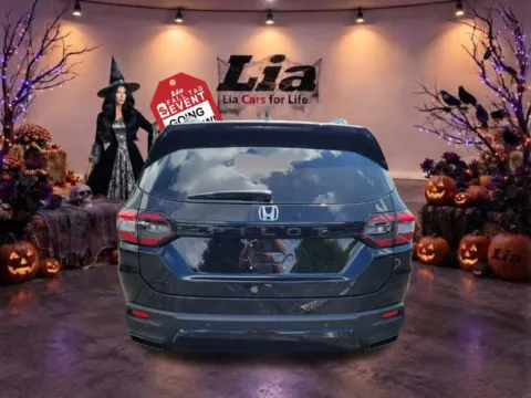 More photos of 2026 Honda Pilot Black Edition at Lia Honda Albany, NY