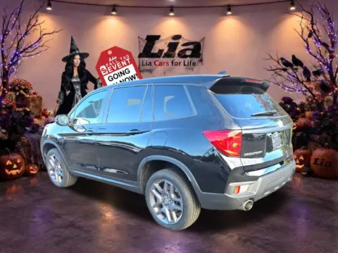 More photos of 2023 Honda Passport EX-L at Lia Honda Albany, NY