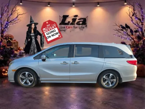 More photos of 2018 Honda Odyssey Touring at Lia Honda Albany, NY