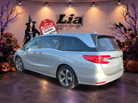 More photos of 2018 Honda Odyssey Touring at Lia Honda Albany, NY