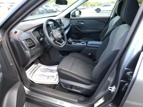 More photos of 2023 Nissan Rogue SV at Lia Honda Enfield, CT
