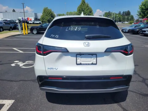 More photos of 2027 Honda HR-V EX-L at Lia Honda Enfield, CT