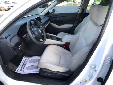 More photos of 2024 Honda Accord EX at Lia Honda Enfield, CT