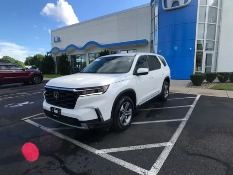 Another view of 2024 Honda Pilot EX-L for sale in Enfield, CT at Lia Honda Enfield