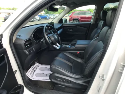 More photos of 2024 Honda Pilot EX-L at Lia Honda Enfield, CT