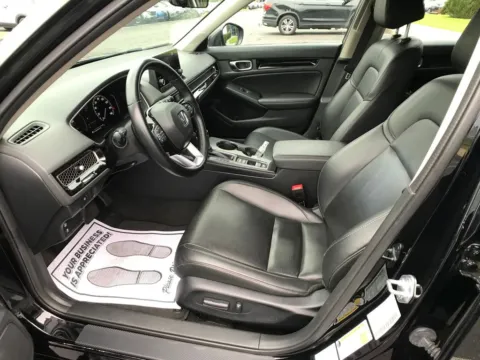 More photos of 2023 Honda Civic EX-L at Lia Honda Enfield, CT