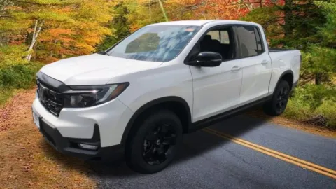 More photos of 2026 Honda Ridgeline Black Edition at Lia Honda Enfield, CT
