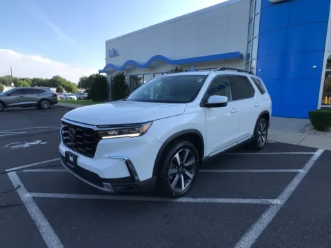 Another view of 2023 Honda Pilot Elite for sale in Enfield, CT at Lia Honda Enfield