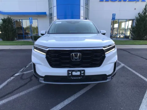 Photos of 2023 Honda Pilot Elite for sale in Enfield, CT at Lia Honda Enfield