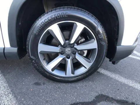More photos of 2023 Honda Pilot Elite at Lia Honda Enfield, CT