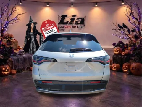 More photos of 2027 Honda HR-V EX-L at Lia Honda Enfield, CT