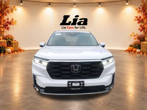 Photos of 2025 Honda Pilot EX-L for sale in Enfield, CT at Lia Honda Enfield