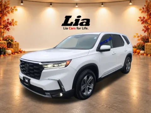 Another view of 2025 Honda Pilot EX-L for sale in Enfield, CT at Lia Honda Enfield