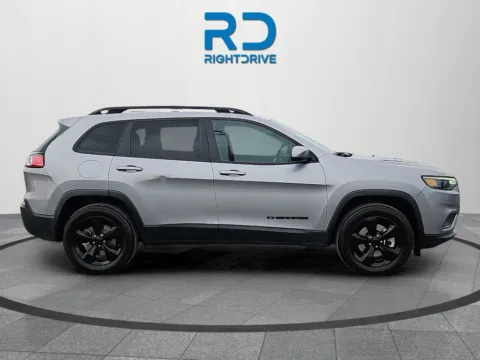 Photos of 2019 Jeep Cherokee Altitude for sale in El Paso, TX at RightDrive - 1791 Lee Trevino