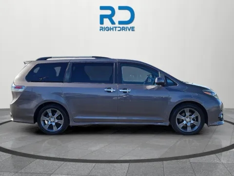 Photos of 2016 Toyota Sienna SE for sale in El Paso, TX at RightDrive - 1791 Lee Trevino