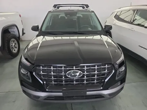 Photos of 2024 Hyundai Venue SEL for sale in El Paso, TX at RightDrive - 1791 Lee Trevino