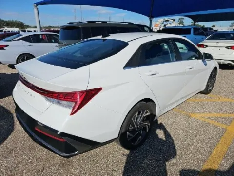 More photos of 2025 Hyundai Elantra SEL Convenience at RightDrive - 1791 Lee Trevino, TX