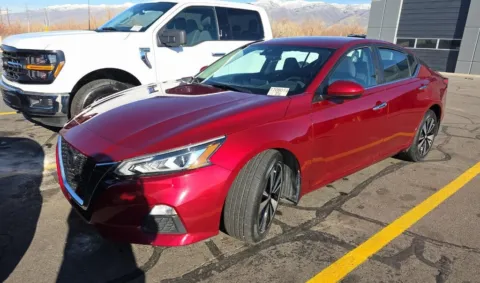 Another view of 2022 Nissan Altima 2.5 SV for sale in El Paso, TX at RightDrive - 1791 Lee Trevino