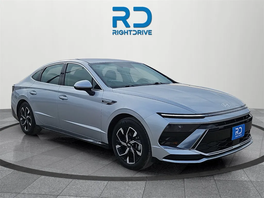 Silver 2025 Hyundai Sonata SEL for sale in El Paso, TX