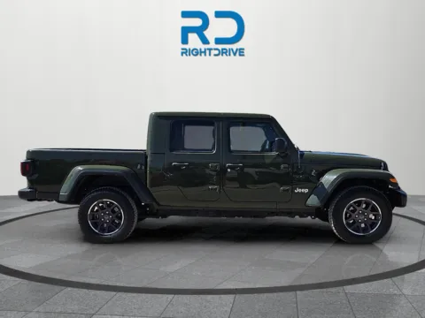 Photos of 2023 Jeep Gladiator Overland for sale in El Paso, TX at RightDrive - 1791 Lee Trevino
