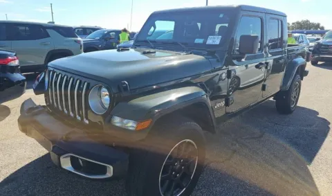 Photos of 2023 Jeep Gladiator Overland for sale in El Paso, TX at RightDrive - 1791 Lee Trevino