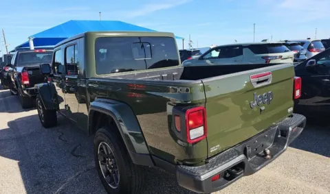 More photos of 2023 Jeep Gladiator Overland at RightDrive - 1791 Lee Trevino, TX