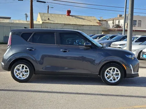 Photos of 2024 Kia Soul LX for sale in El Paso, TX at RightDrive - 1791 Lee Trevino