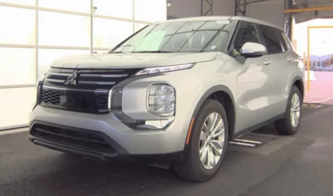 Another view of 2025 Mitsubishi Outlander ES for sale in El Paso, TX at RightDrive - 1791 Lee Trevino