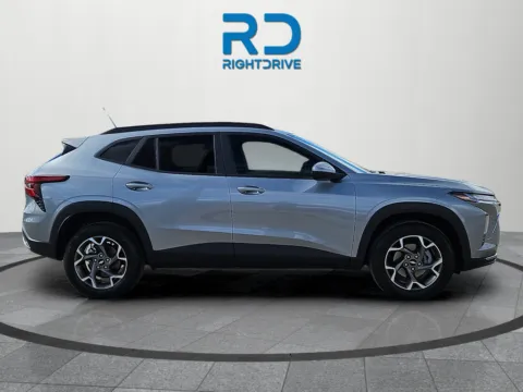 Photos of 2025 Chevrolet Trax LT for sale in El Paso, TX at RightDrive - 1791 Lee Trevino