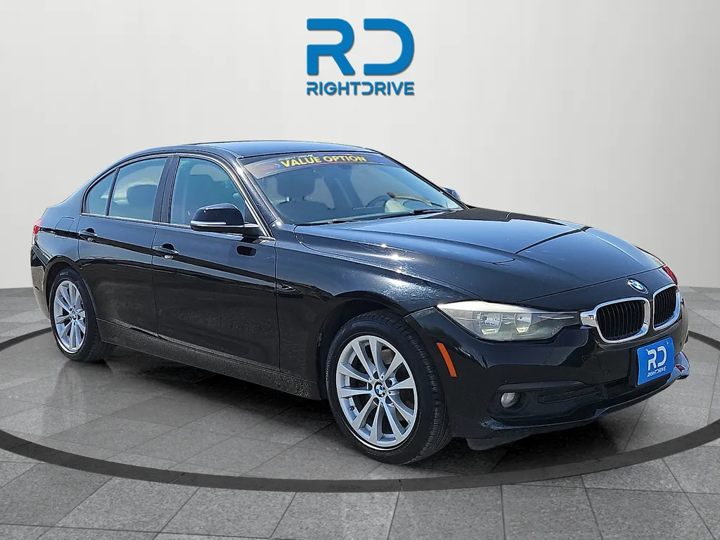 2017 BMW 3 Series 320i Sedan's photo