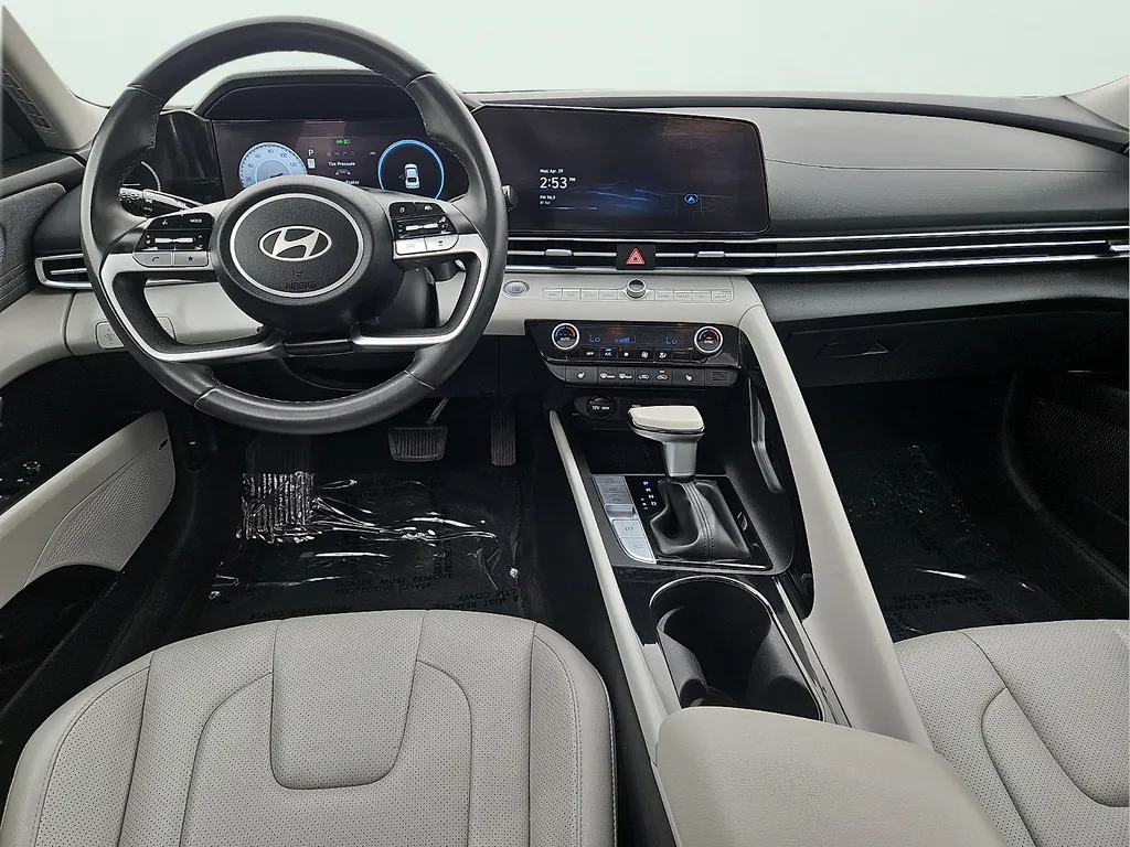 2024 Hyundai Elantra Limited - Photo 13