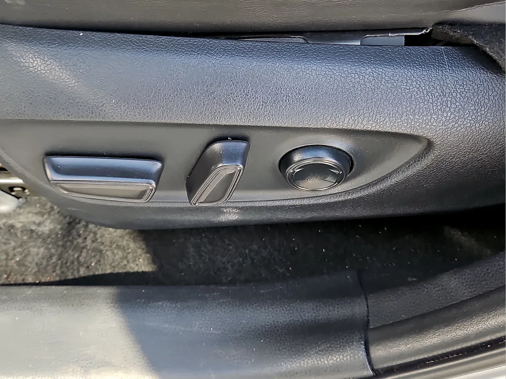 Toyota RAV4 photo 17