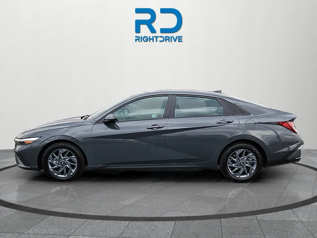 2024 Hyundai Elantra SEL - Photo 6