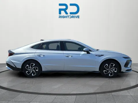 Photos of 2025 Hyundai Sonata SEL for sale in El Paso, TX at RightDrive - 1791 Lee Trevino