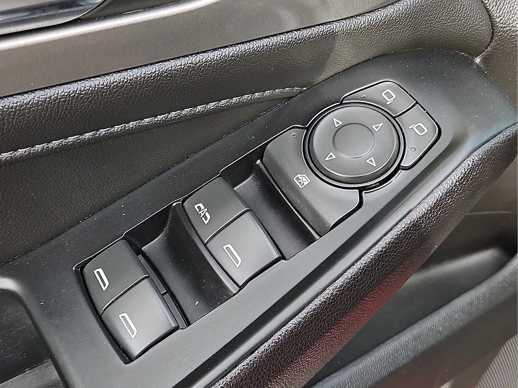 Chevrolet Traverse photo 16